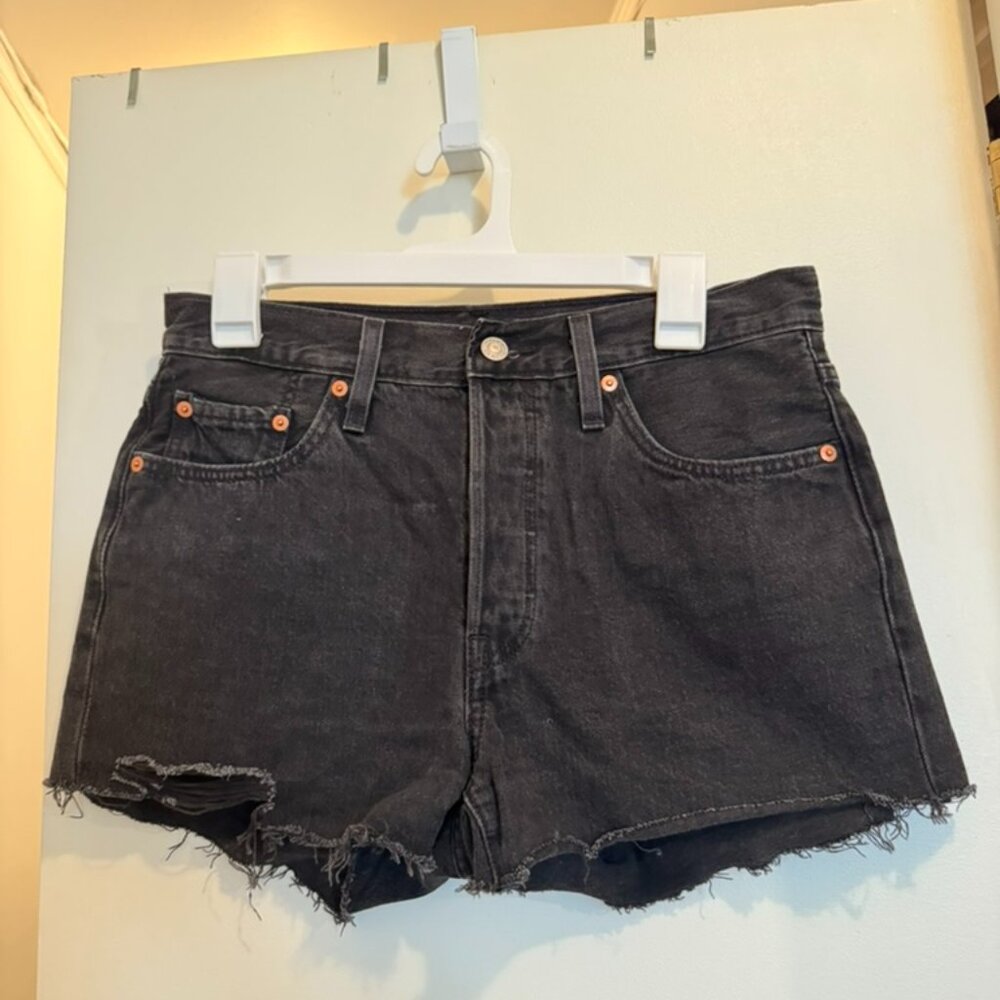 Black Women's Levis 501 Jean Short Size 28